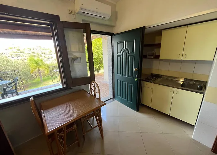 Cally Cally בית חווה ניקוטרה